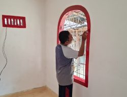Rehabilitasi Mushola Al-Hikmah TMMD Ke-129 Kodim 0416/Bungo Tebo di Kampung Baru Desa Tanjung Agung Tahap Pengecatan 
