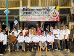 DPD IKM Kabupaten Bungo Serahkan SK Pengurus, Bujang Yurnalis Ajak Perkuat Persatuan dan Lestarikan Nilai Minangkabau